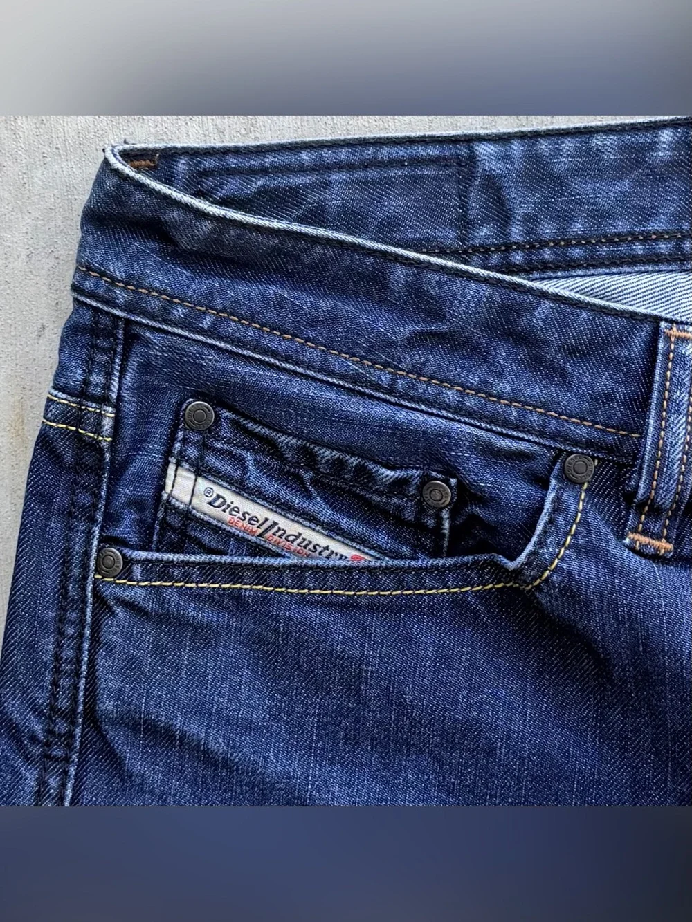 Diesel Viker Jeans Men Size 32x34 Straight Fit Made In Italy Wash 0089Z